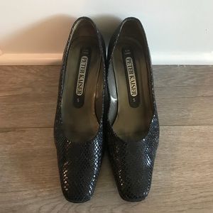 Vintage square toe black leather kitten heels